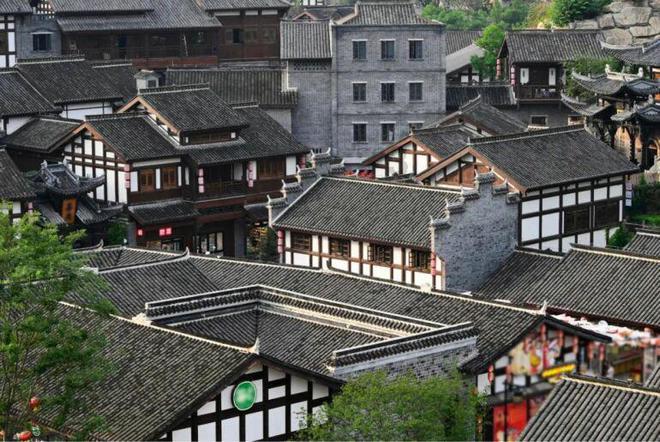 逃离马儿森林